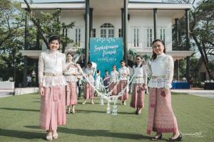 ชุดไทยเพื่อนเจ้าสาว เช่าที่แบมบี้ เวดดิ้ง ห้วยขวาง
